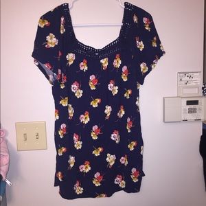 Blue floral maternity top